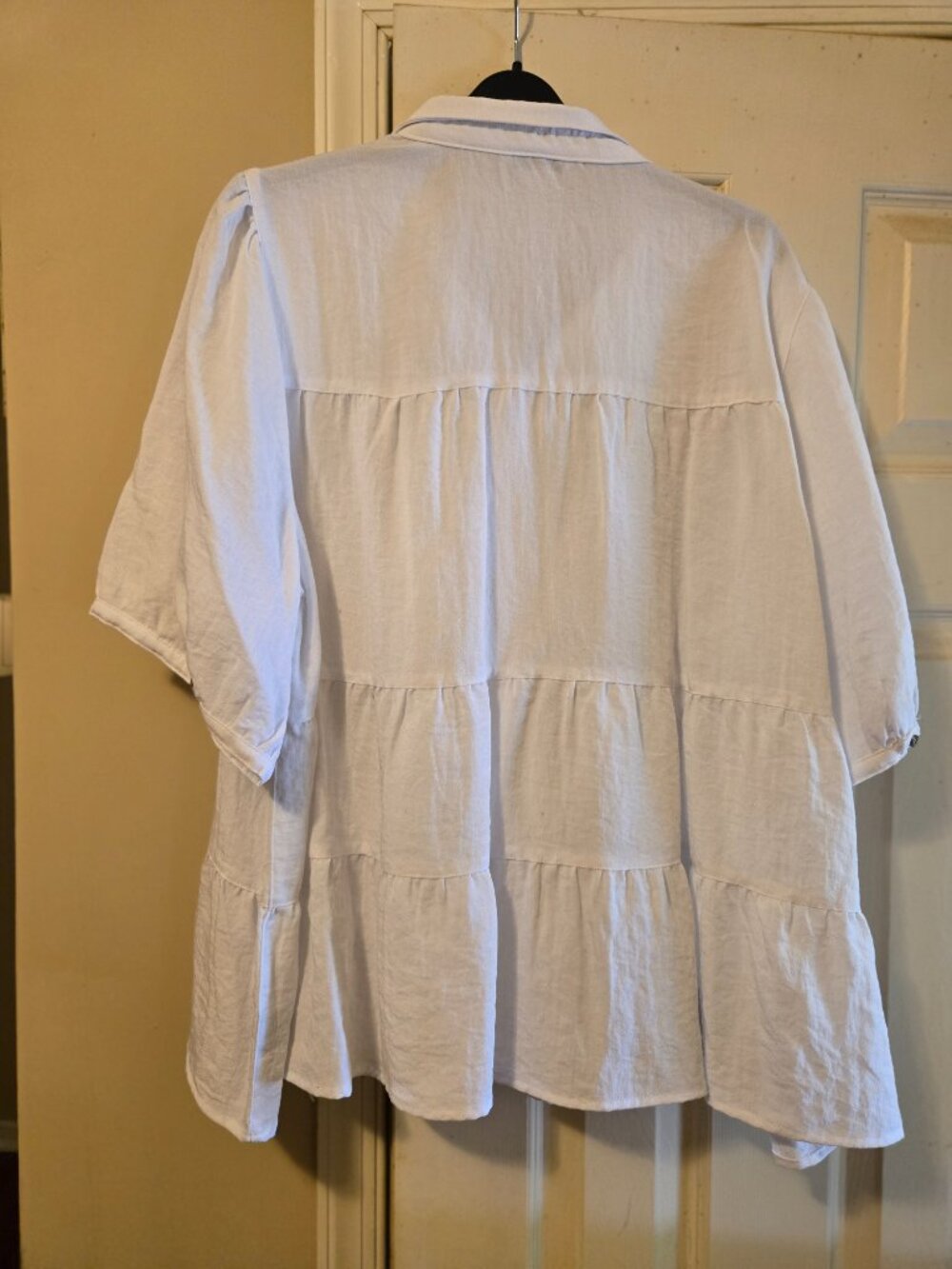 John Mark XL white linen top - Picture 2 of 3